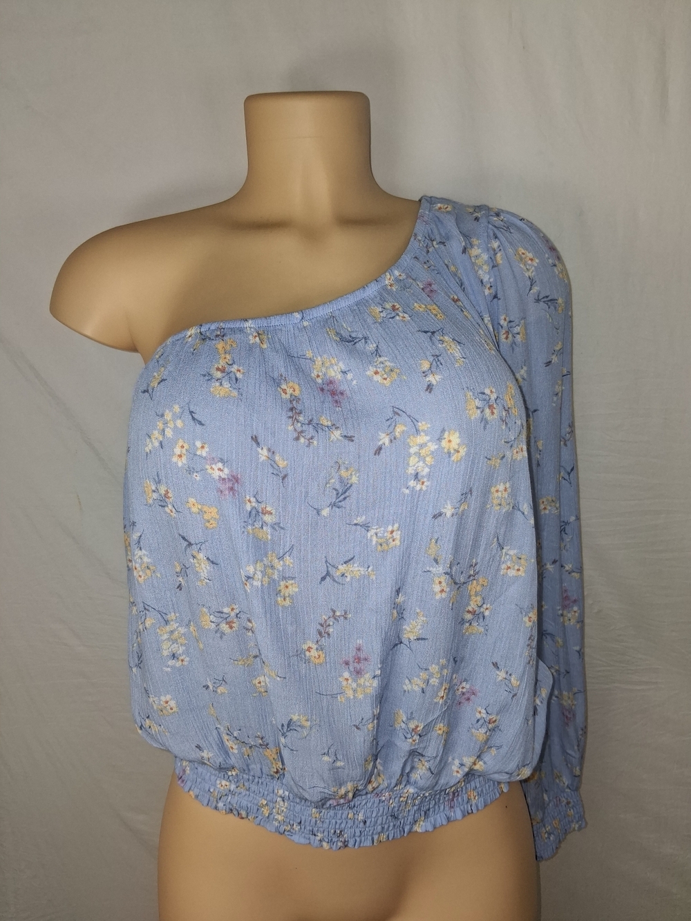 Hippie Rose Light Blue One-Shoulder Floral Top Size L